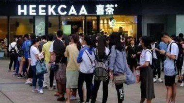 1 1151 网红店的本质：经常排队2小时的网红店，都有这五个共性