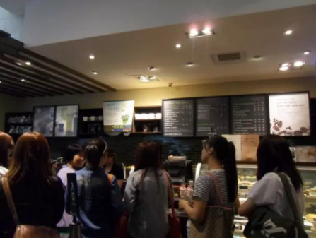 1 354 开始做外卖的星巴克不再是第三空间了